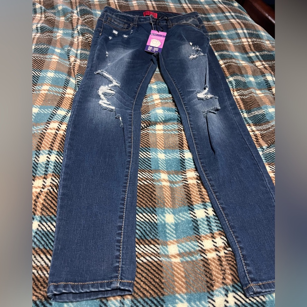 Womens jeans  new with tags